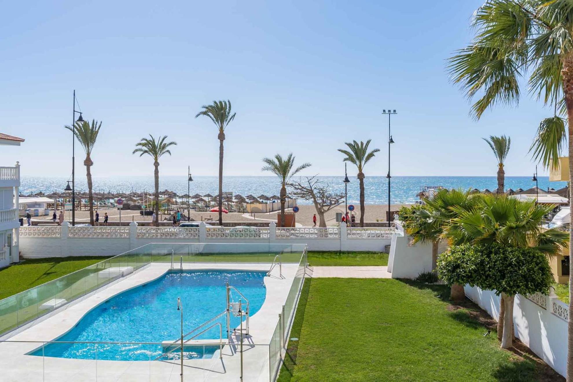 Torremolinos Playamar Primera Linea De Playa Urb. La Farola Екстериор снимка